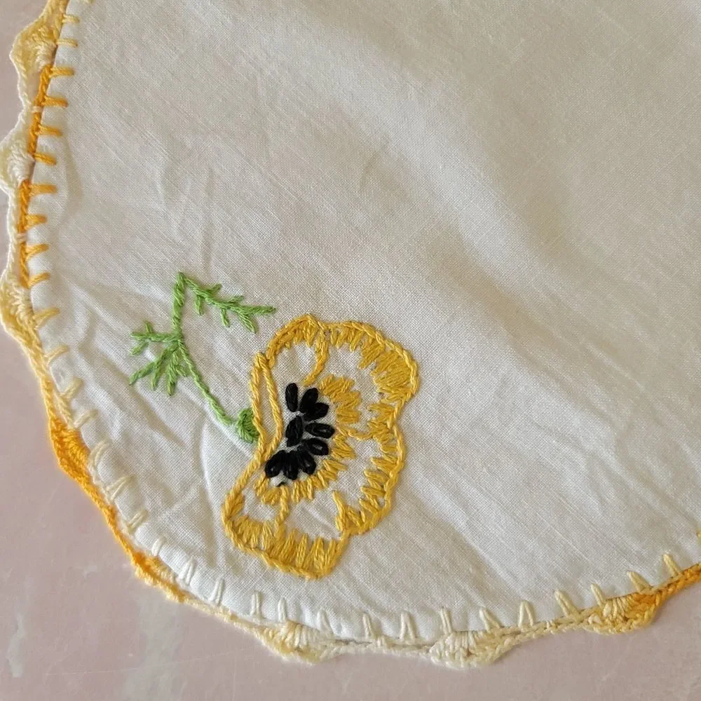 Doilies bundle of 3 oval cream orange embroidered floral poppy country grannycor